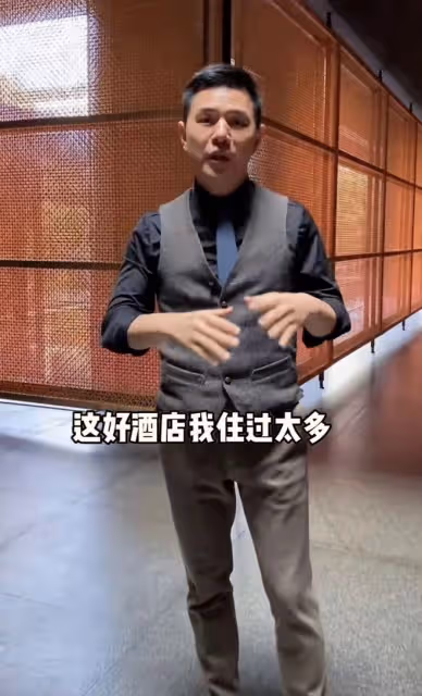 央視主持趙普仍在北京租房,自嘲買房不重要,辭職多年模樣變化大