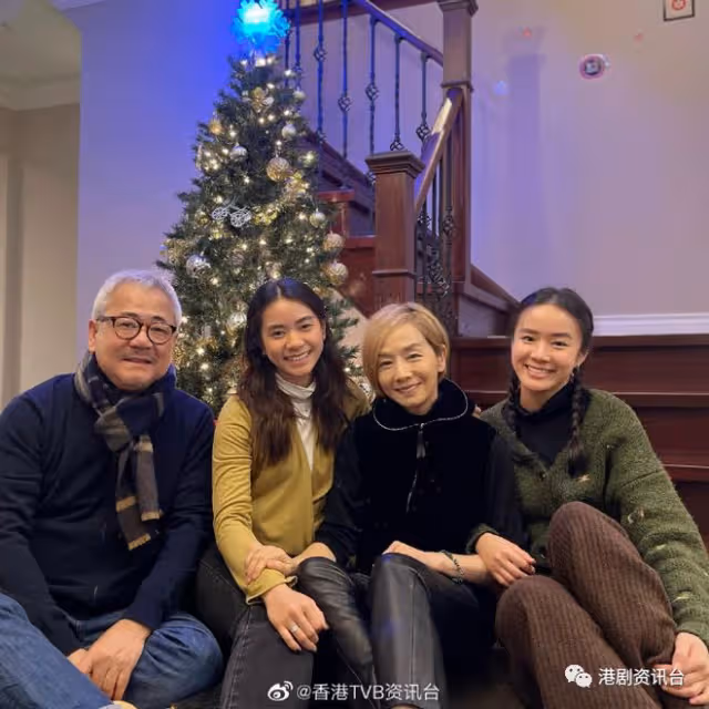 毛舜筠一家五口全家福曝光 !准女婿Andrew排排坐 曾預告做外母抱孫隨緣