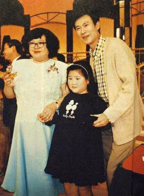 無沈殿霞,就無鄭少秋,秋官在台灣被拖欠片酬,肥肥請竹聯幫出面