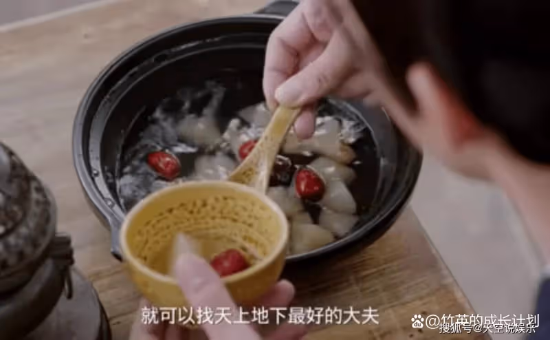 《月歌行》看懂蘆笙為何臨死前救下洛歌，便懂得他千年的執念