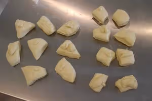 滿分腸仔包（燙種超軟麵包體➕三種整形大法）