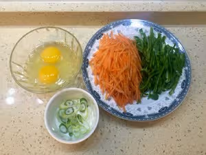 青椒炒胡蘿蔔雞蛋