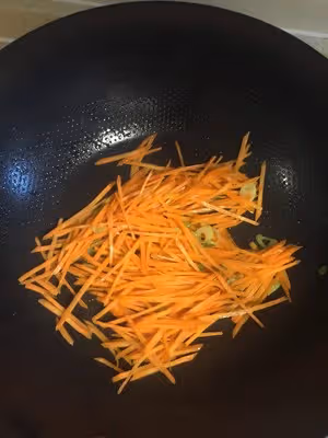 青椒炒胡蘿蔔雞蛋