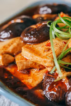 香菇燜豆腐（比肉還好吃）