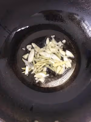 西芹炒蝦仁(簡單、鮮嫩)