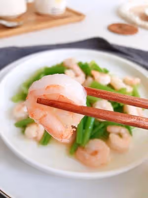 西芹炒蝦仁(簡單、鮮嫩)