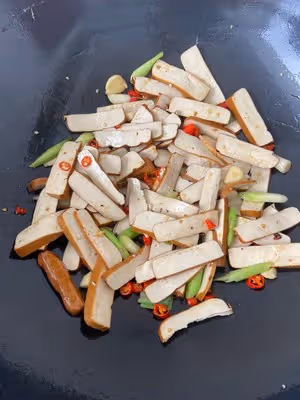 雞蛋炒香乾