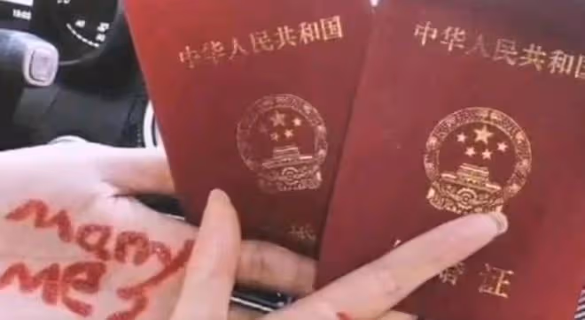 大衣哥著急了：陳萌暫時不考慮結婚，朱小偉婚事只能往後推