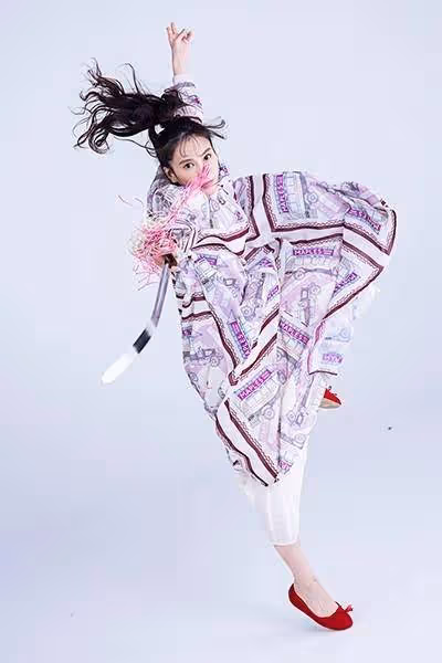 黑桃Q山本千尋是世界武術冠軍!3歲習武,26歲劍術刀槍長拳全精通