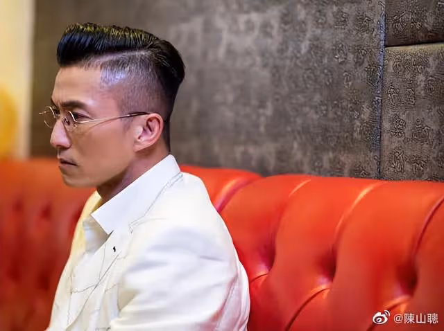 TVB視帝大熱被曝戴水晶轉運！本人否認，稱靈驗的話早買了六合彩