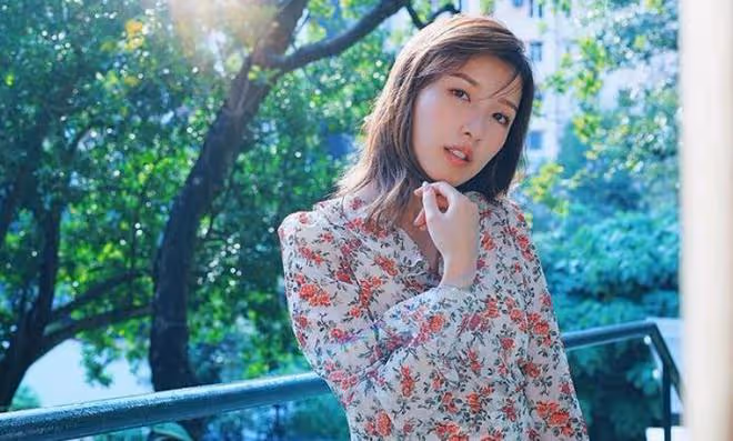 郭嘉文醒悟過來了！年底努力工作，與梁洛施同一天做宣傳