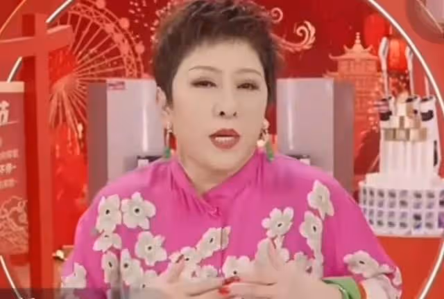 親自試吃產品，發視頻自我檢討，為何網友們還是覺得向太不真誠