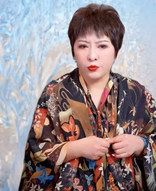 親自試吃產品，發視頻自我檢討，為何網友們還是覺得向太不真誠