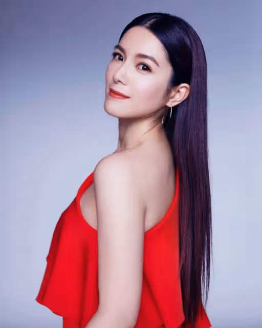 39歲TVB前力捧小花懶理婚變傳聞,躋身闊太行列與貴婦好友聚會