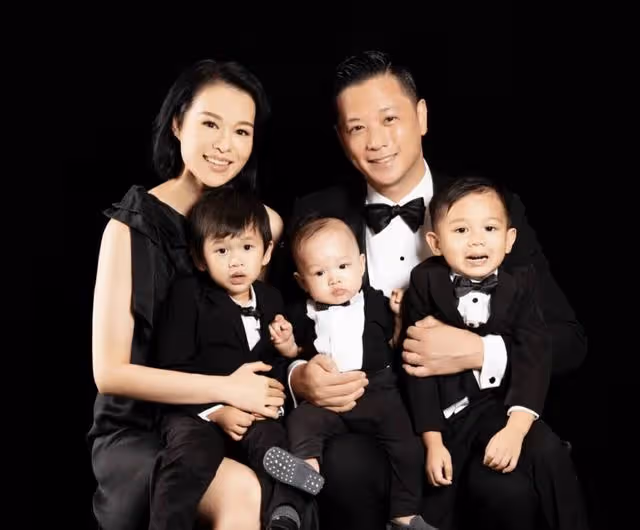 胡杏兒曬照慶祝銅婚！疑拋下三子過二人世界，老公依舊帥氣有型