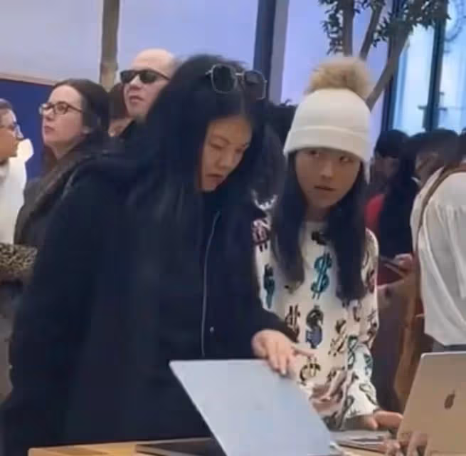 李湘陪女兒留學後變得低調,刪光社交動態引猜測,疑似定居國外