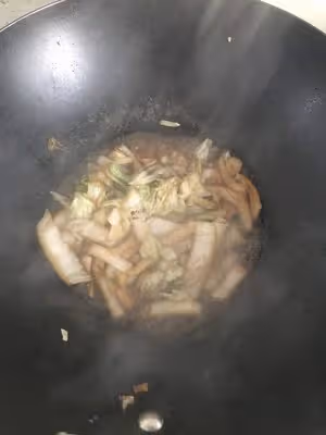 營養補血的豬血炒白菜
