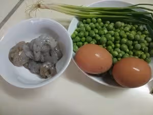 豌豆蝦仁炒雞蛋