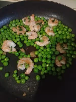 豌豆蝦仁炒雞蛋