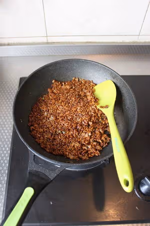 就剩一碗白米飯了--醬油炒飯