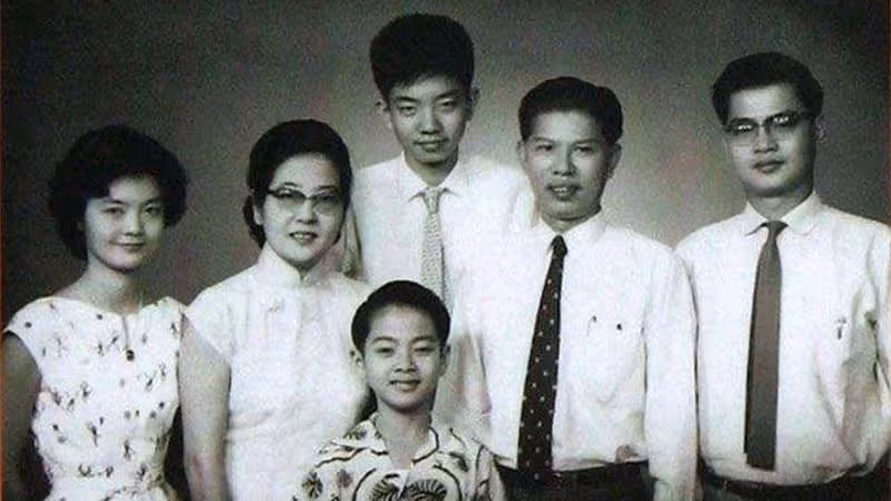 婚前約法三章!情場浪子蔡瀾「自爆交往過61位女友」直言:一年一個不過分 80歲「無兒無女」妻子始終不離不棄