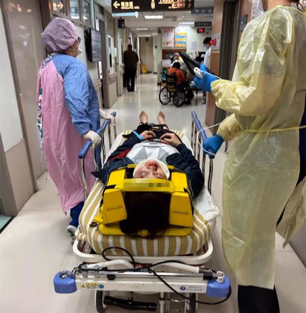 35歲美女主播車禍毀容!頭撞地昏迷腦出血,緊急送醫傷勢照曝光