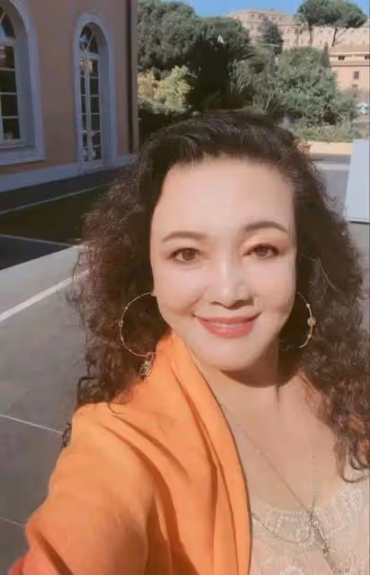 此嵐非彼蘭!4點細節看出,「豪門版大S」向太與張蘭的本質不同