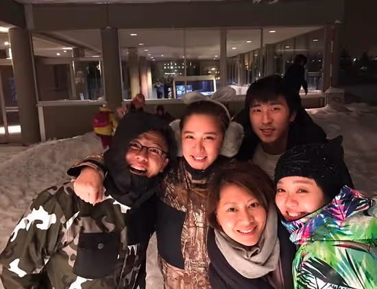 每年花260萬!胡瓜兒子高學歷畢業「比韓國男星還帥」 老爸超寵「坦言財產都給他」:還是有條件