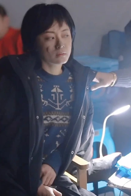鄧超夫婦片場花絮曝光,鄧超逗孫儷開懷大笑,互相依偎合影互動甜