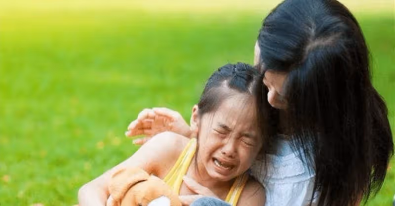農村夫婦讓表姐帶女兒10餘年，表姐視為己出，女兒：我要留下來