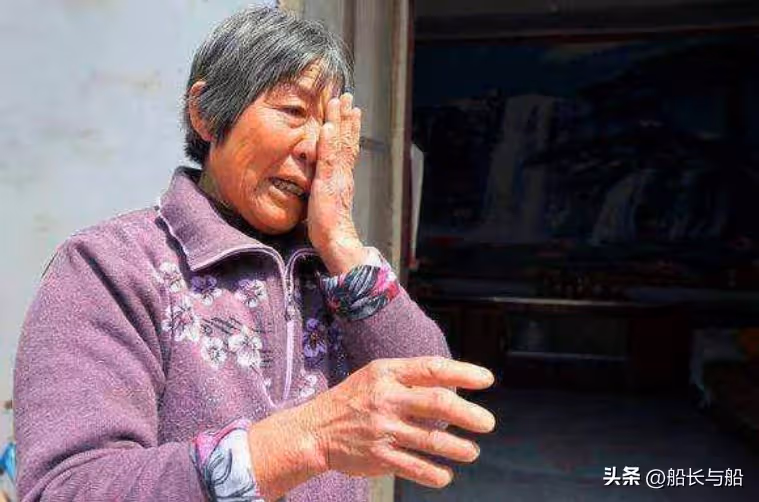 大媽把房子借妹妹養老,想收回卻被提3個要求,大媽:我不欠你的