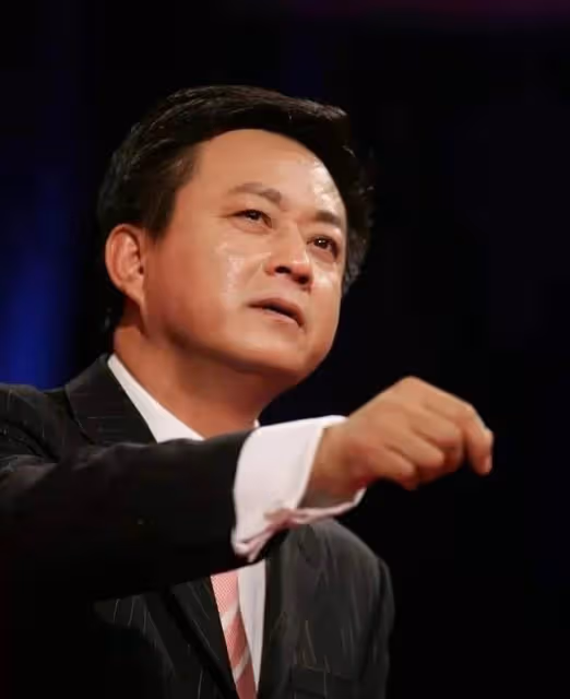 弦子疑遠遁美國,朱軍被證清白回央視,被耽誤的黃金4年誰來還
