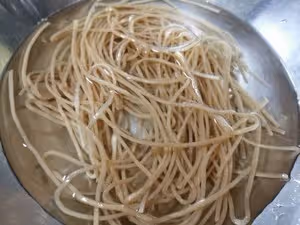 酸辣肥腸粉