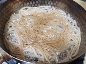 酸辣肥腸粉