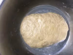 椰蓉夾心小麵包（手工揉膜）