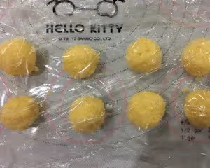 椰蓉夾心小麵包（手工揉膜）