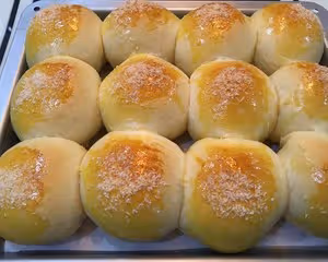 椰蓉夾心小麵包（手工揉膜）