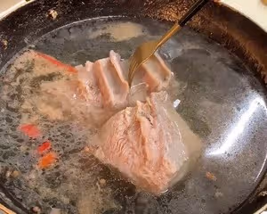 牛肉燉土豆（牛肉燒土豆）