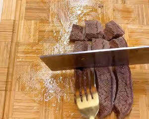 牛肉燉土豆（牛肉燒土豆）