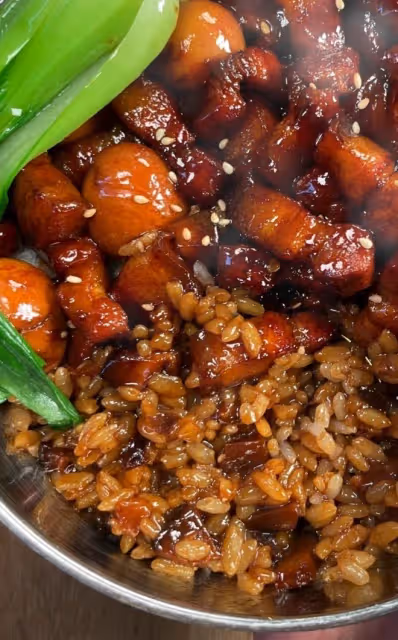 入口即化肥而不膩吃上一百次都還想吃的神仙滷肉飯！！！（台式）