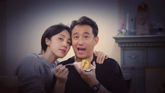 黃磊新冠康復瘦了七八斤，為孫莉縫褲腰好寵妻，手法專業被贊賢惠