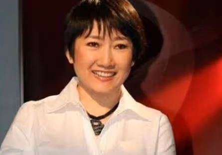 王剛前妻，因沒盡到母親責任被分手，今60歲活成如此
