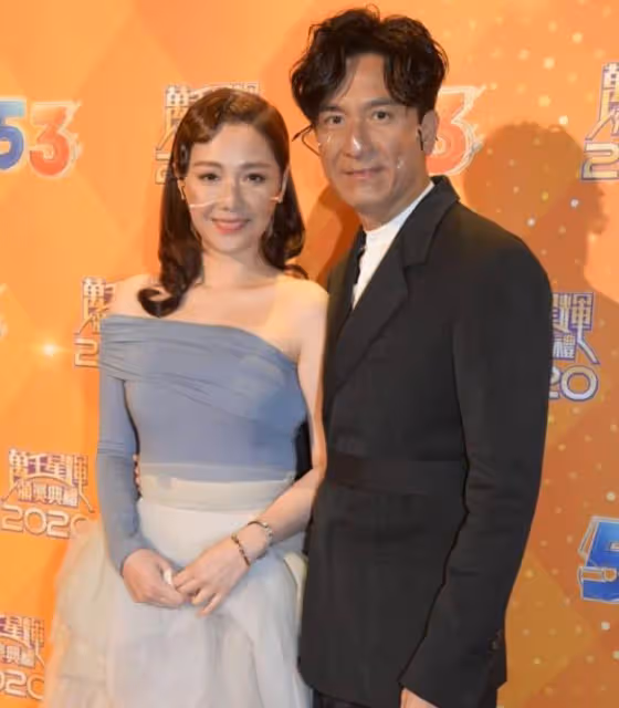 恭喜！馬國明湯洛雯元旦報喜訂婚，女方首次公開結婚鑽戒