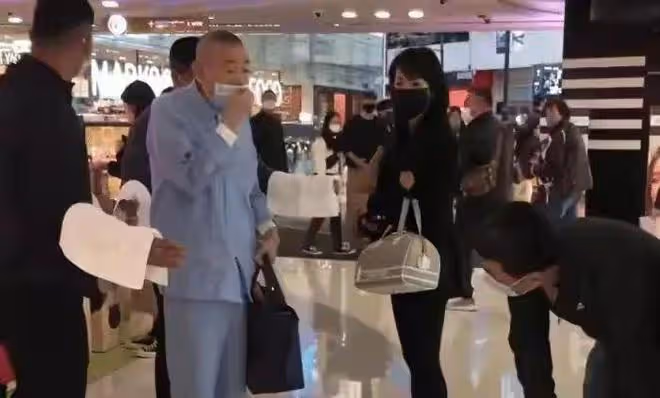 劉鑾雄呂麗君同框被拍，一紙聲明給甘比安全感，風流大劉變痴情了