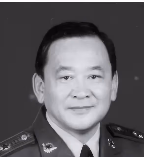 24小時內：娛樂圈2人病逝2對情侶官宣，還有一對秀恩愛，悲喜不同