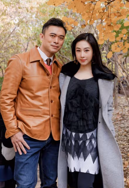 暗示婚變？賈曉晨發文慶結婚7周年，樊少皇卻轉發稱我們要離婚了