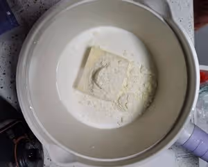 沒有淡奶油日子，就自己做吧