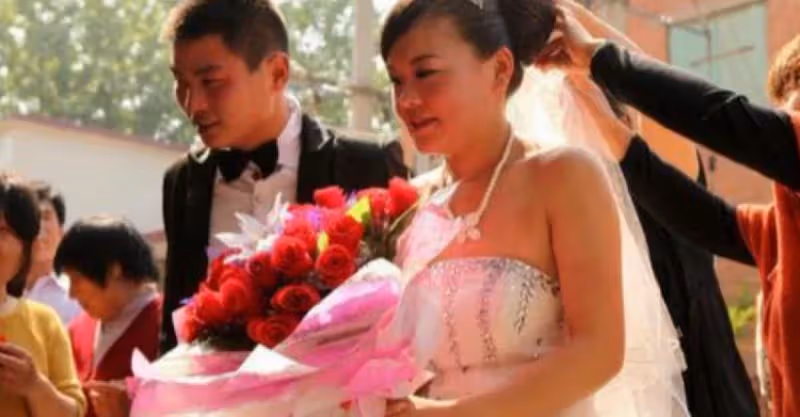 兒媳是啞巴，婆婆不讓她去小姑子婚禮，兒媳指指衣櫃，婆婆傻了眼