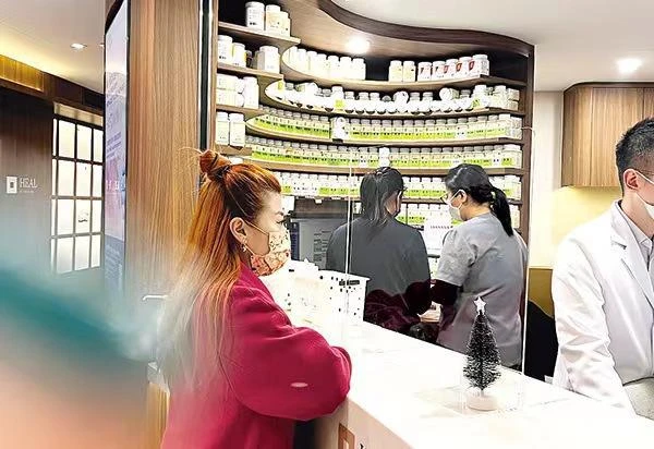 渴望當媽!香港知名女歌手被曝已準備雪卵,之後到美國做試管嬰兒