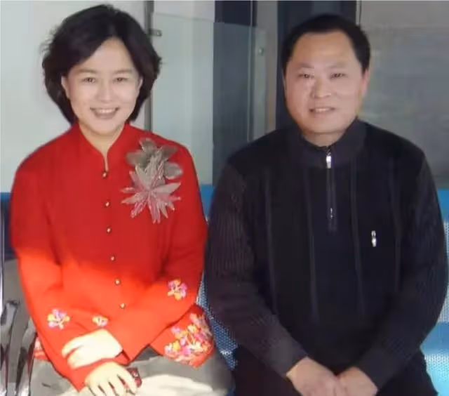 24小時內：貴圈兩人病逝兩對夫妻曬全家福，一對疑離婚，悲喜不同
